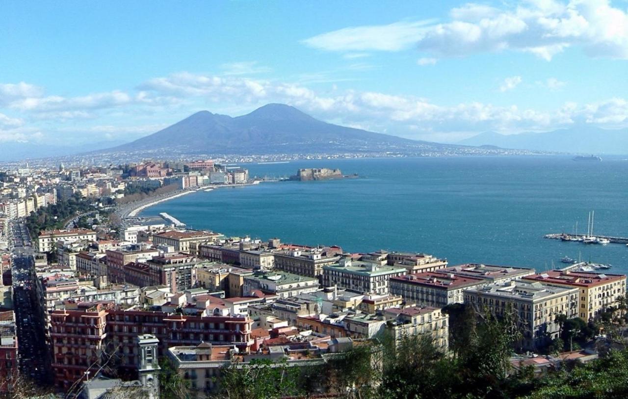 Bed&Coffee Napoli - Scarlatti Apartment Luaran gambar