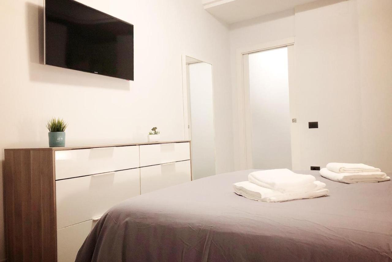 Bed&Coffee Napoli - Scarlatti Apartment Luaran gambar